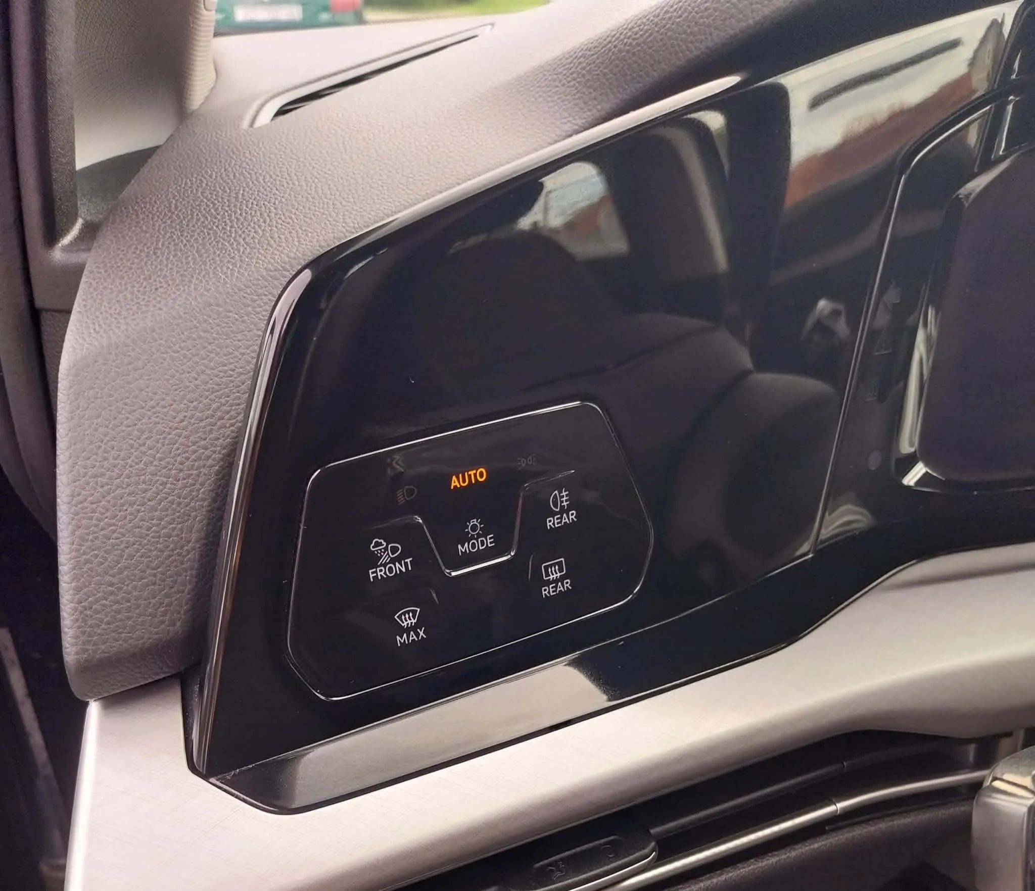 vw golf 8 2.0 tdi, 2020 god. - slika 15