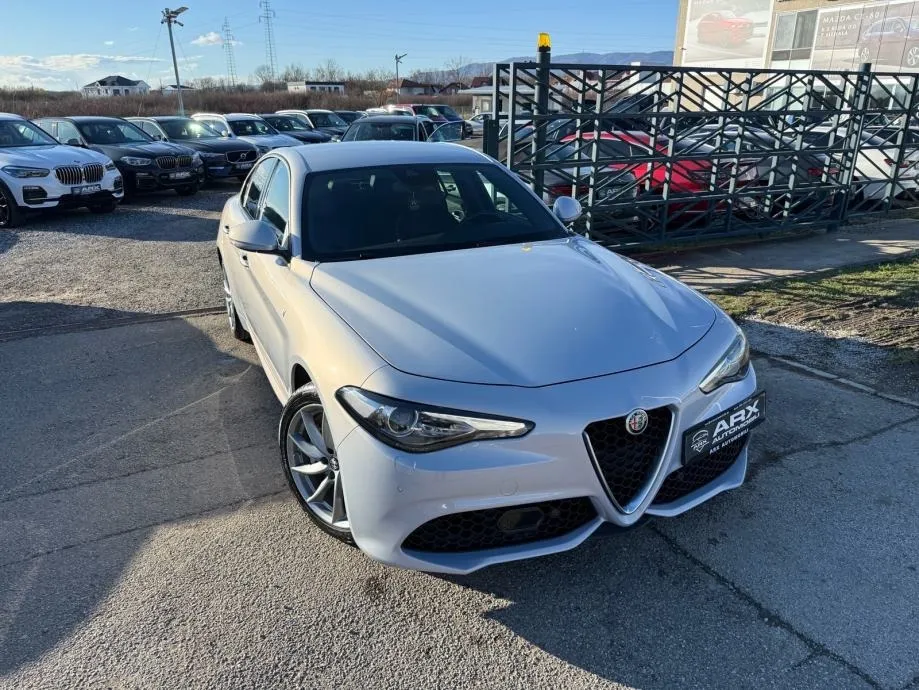 alfa giulia 2.2d automatik ti q4 210ks velika navi°kamera°koža°leasing - slika 9