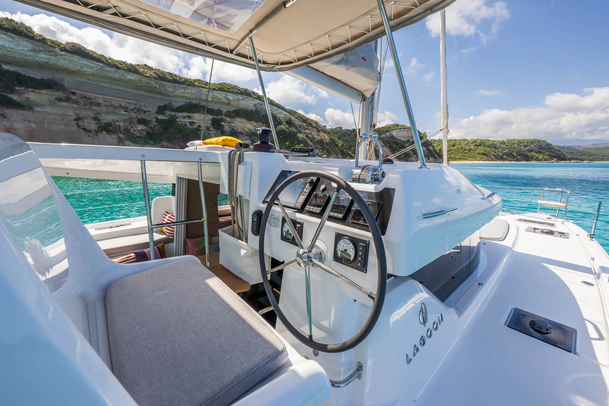lagoon 38 – dostupan odmah uz charter management - slika 5