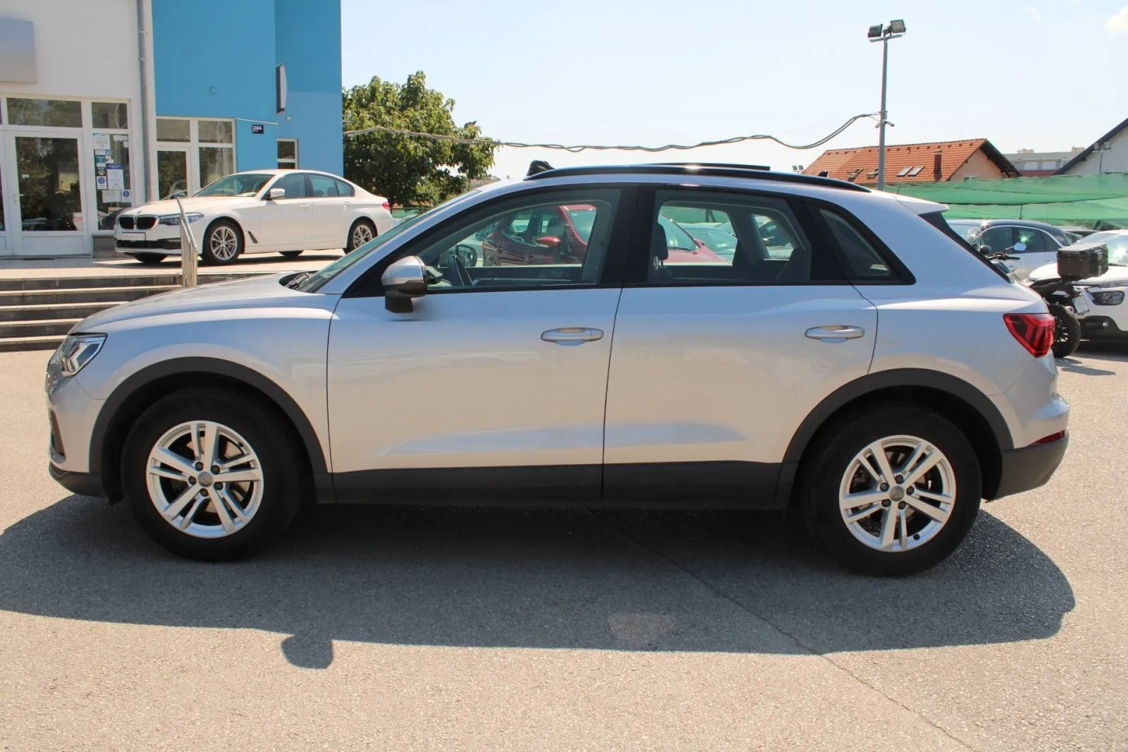 audi q3 35 tfsi automatik *panorama, led, navigacija, kamera* - slika 8