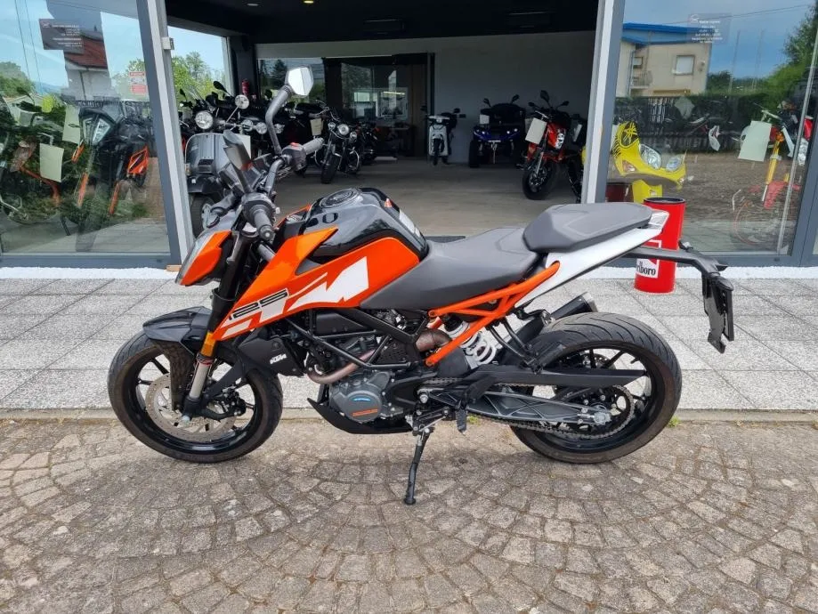 ktm duke 125 abs, a1 kategorija, s garancijom, 2019 god. - slika 8