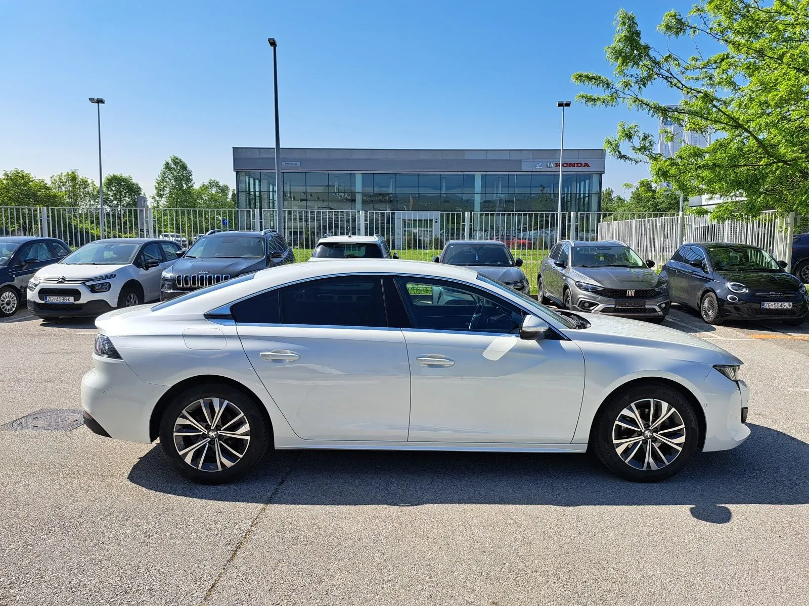 peugeot 508 bluehdi 130 allure eat8 - slika 3