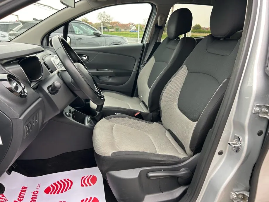 renault captur 0.9 tce 2016.,veliki servis, navi, park senz, led, alu - slika 11
