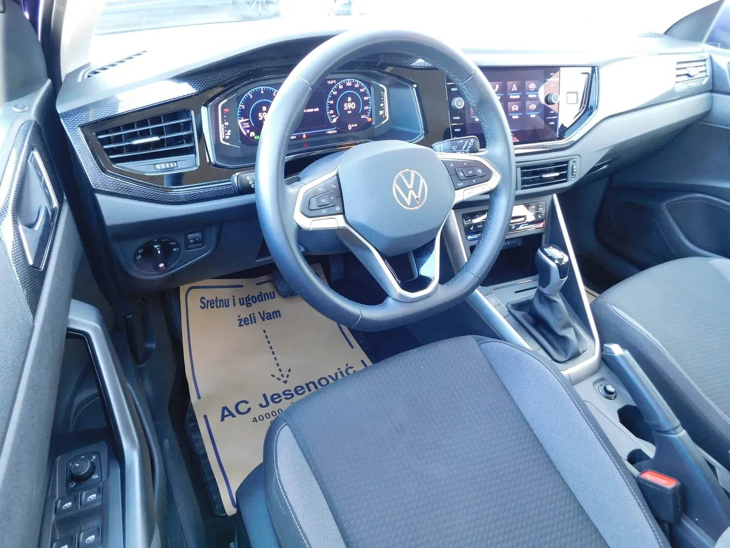10810 volkswagen polo 1.0 tsi dsg life - slika 9