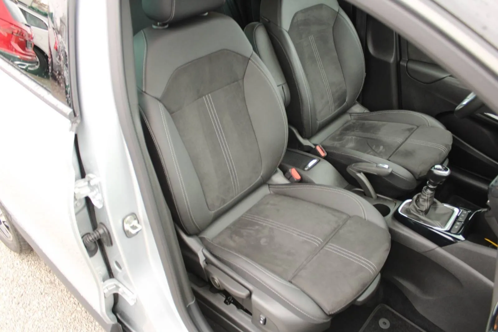 opel crossland 1.2 turbo ultimate *led, navigacija, kamera* - slika 11