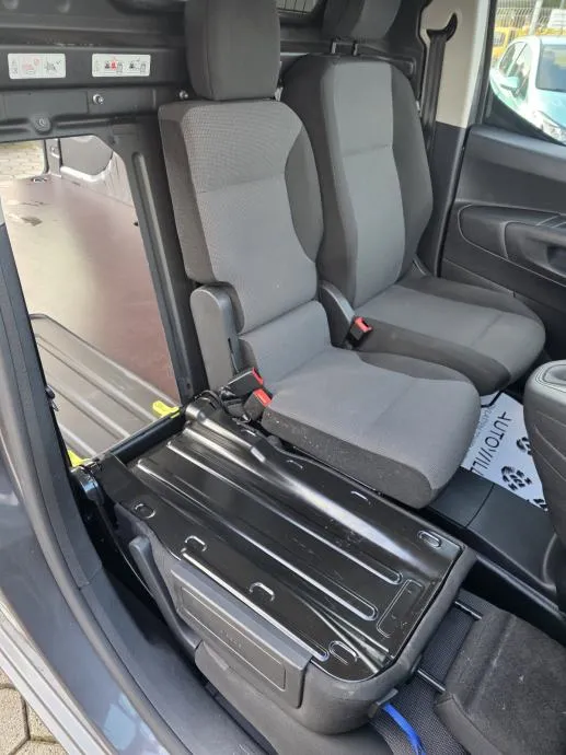 toyota proace city 1,5 d-4d 75 kw (102 ks) l2, 2022 god. - slika 12