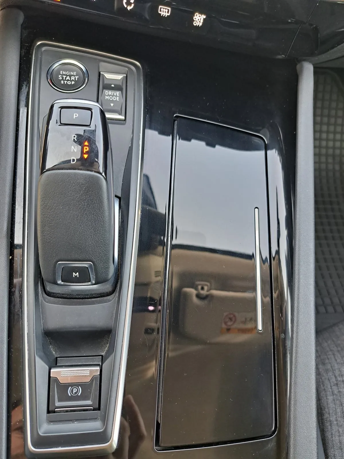 peugeot 508 bluehdi 130 allure eat8 - slika 14