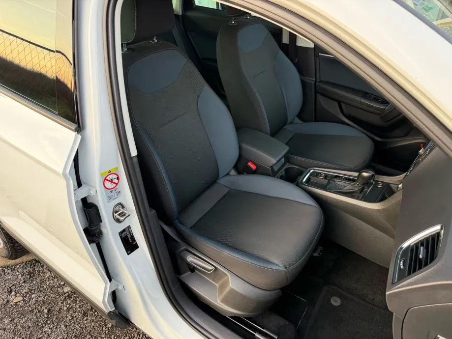 seat ateca 1,6 tdi dsg °virtual°navi°beats°kamera°leasing bez učešća° - slika 24