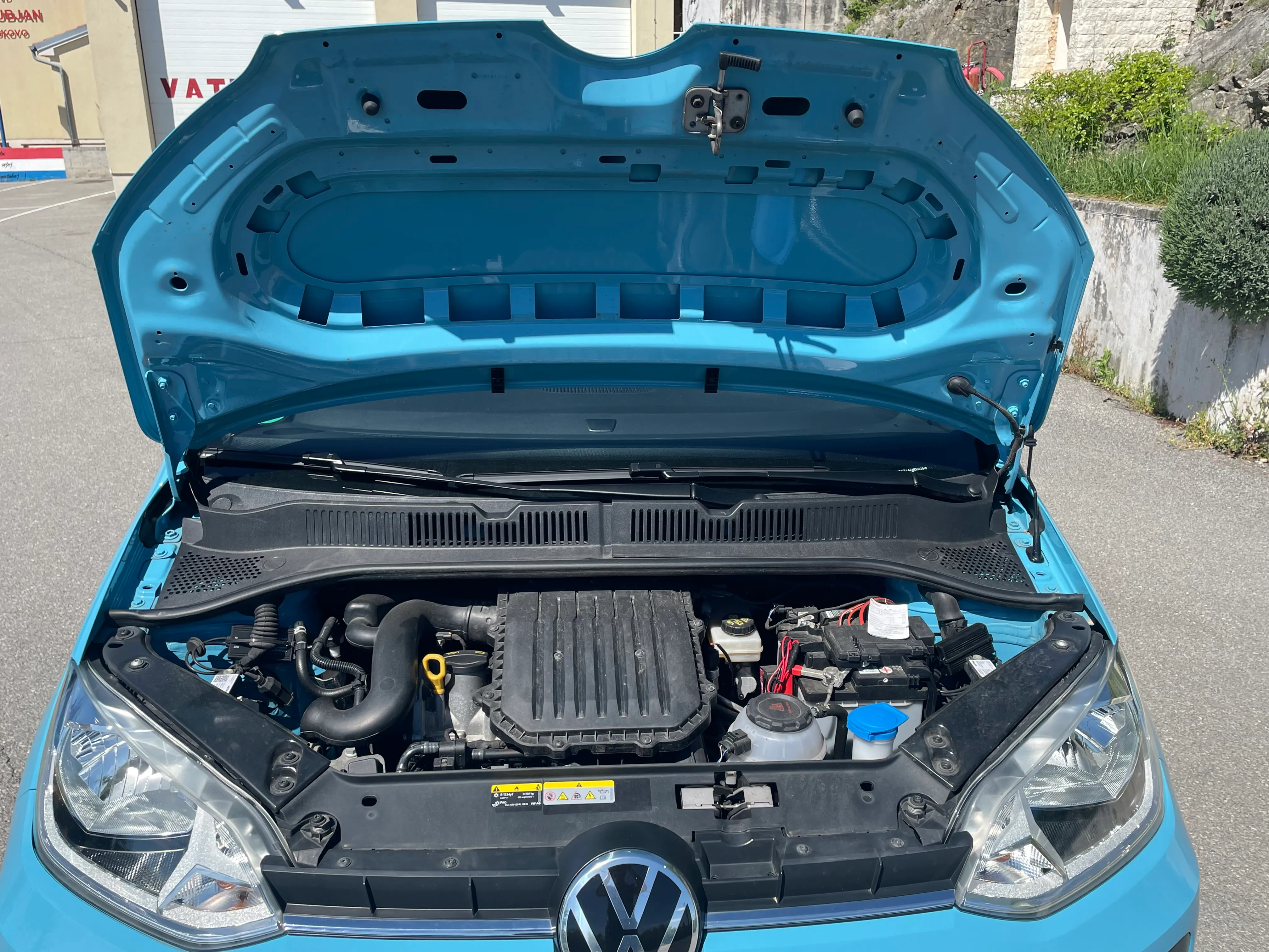 vw up 1.0,48kw,2021 god,44000km - slika 6