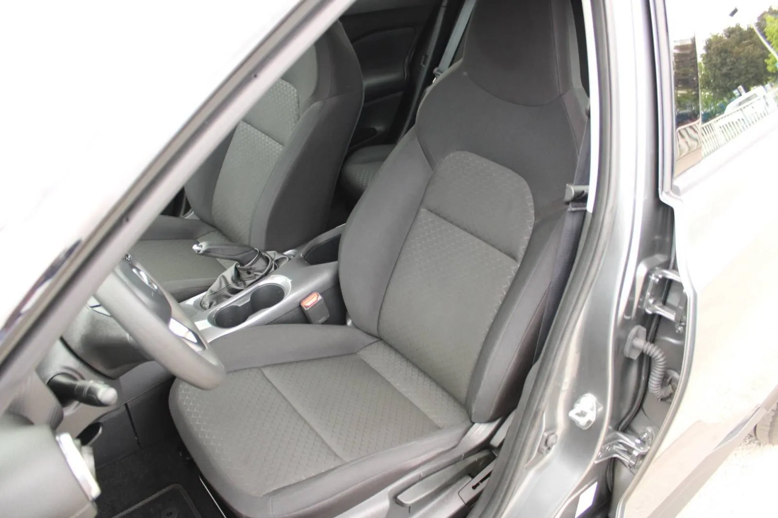 nissan juke 1.0 dig-t *led, navigacija, kamera* - slika 9