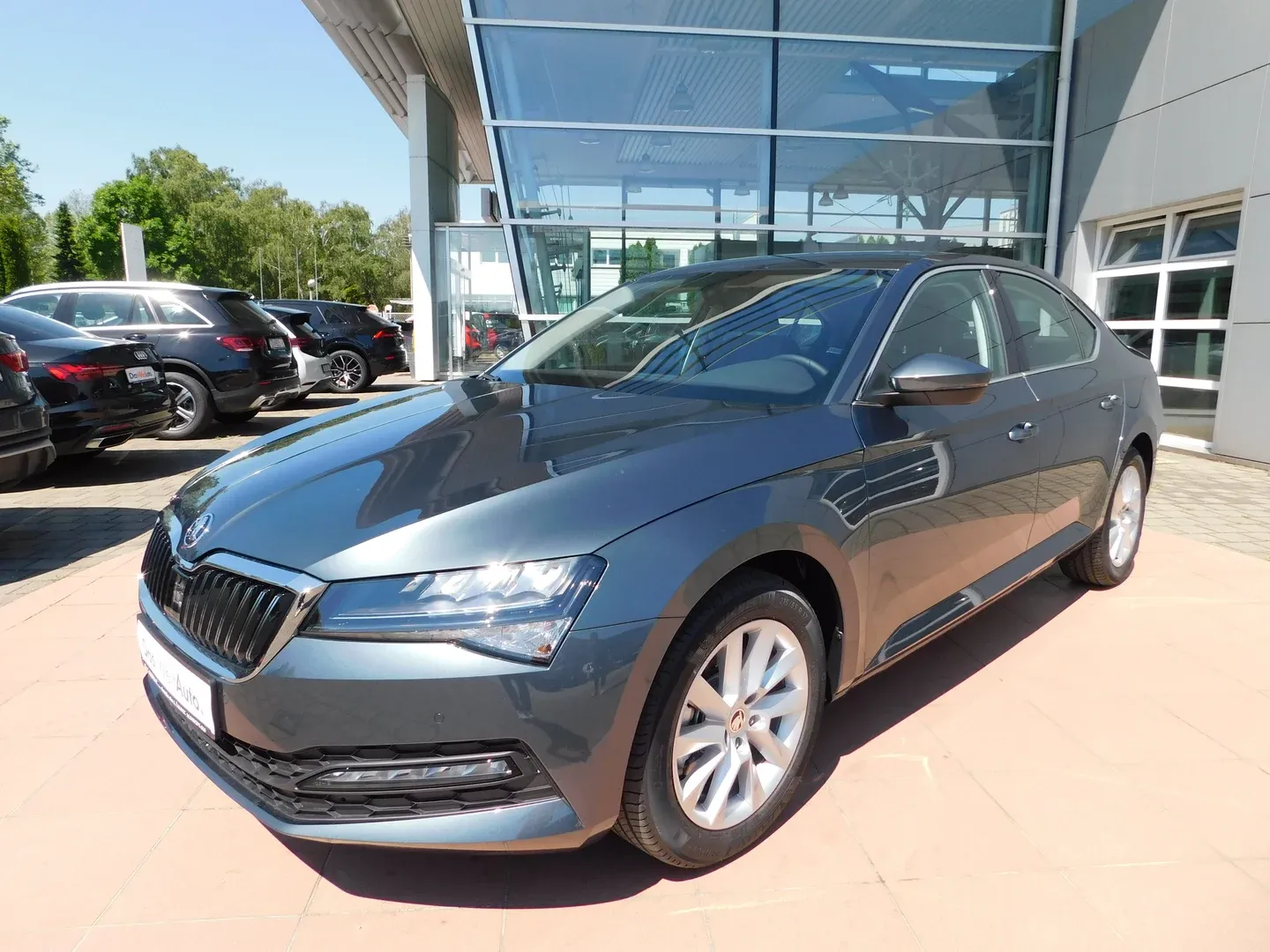 07400 Škoda Superb Business 2.0 TDI DSG - Čakovec