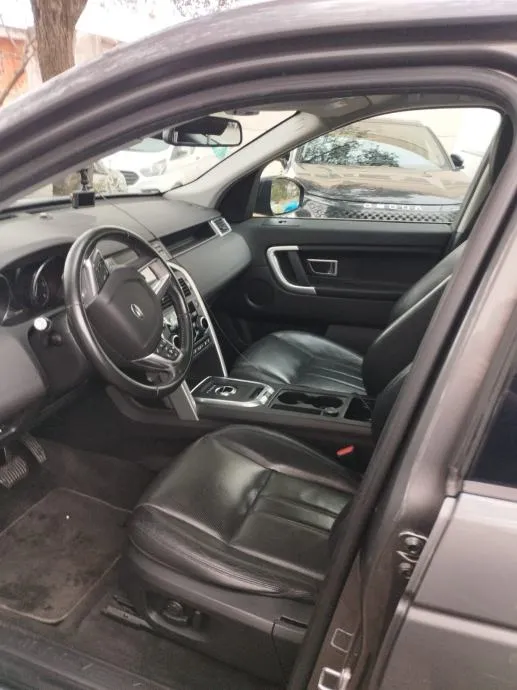 land rover discovery sport 2.0 - slika 4