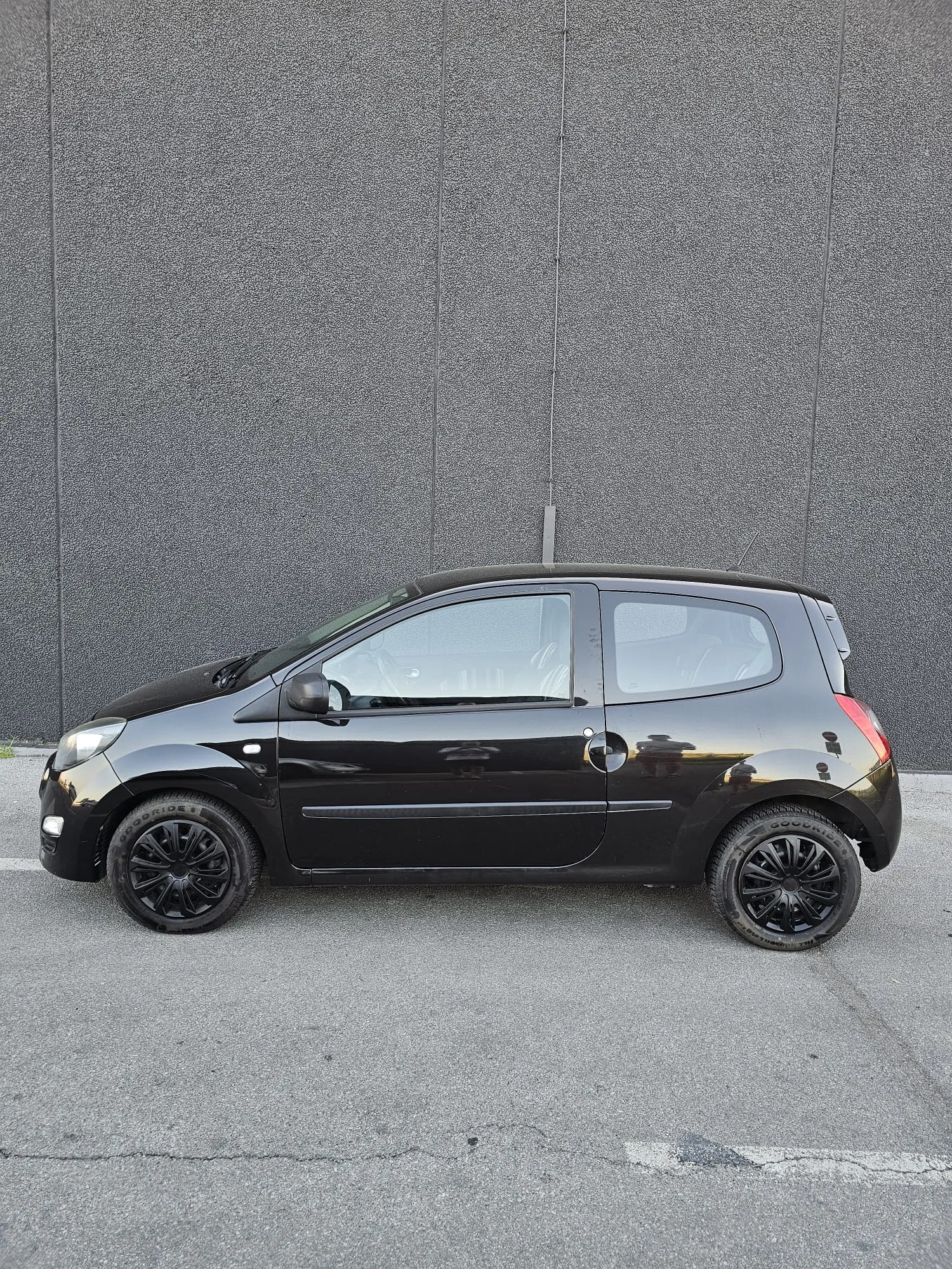 renault twingo 1,2 16v lev 2013. g 147000 - slika 7