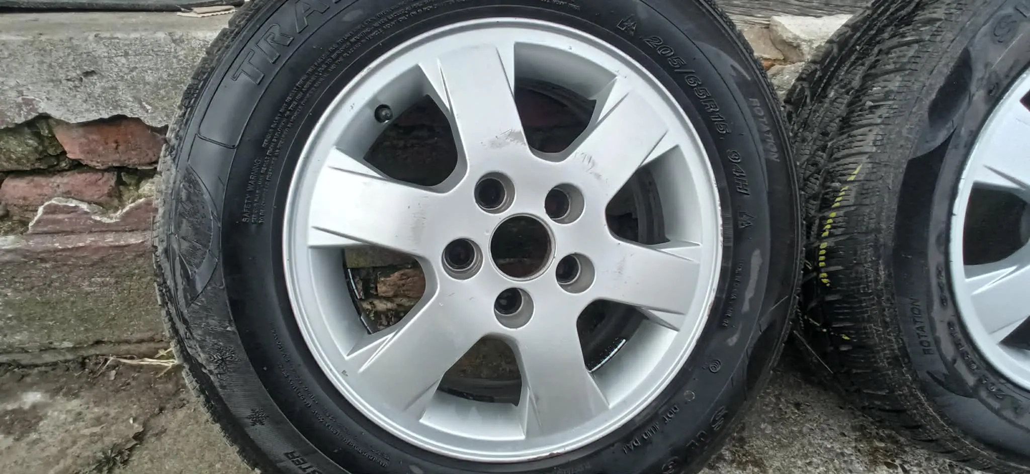 intra alu felge 15" set sa zimskim gumama - slika 2
