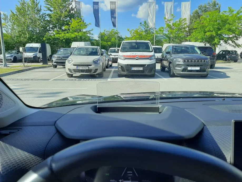 citroën c4 x max puretech 130 eat8 - slika 17