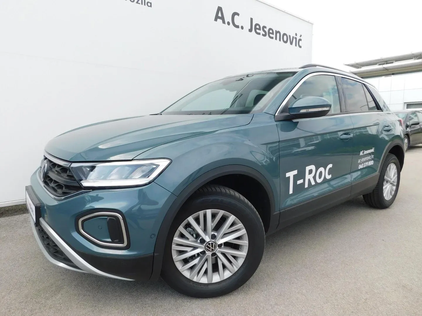 10451 volkswagen t-roc 1.0 tsi life - slika 7
