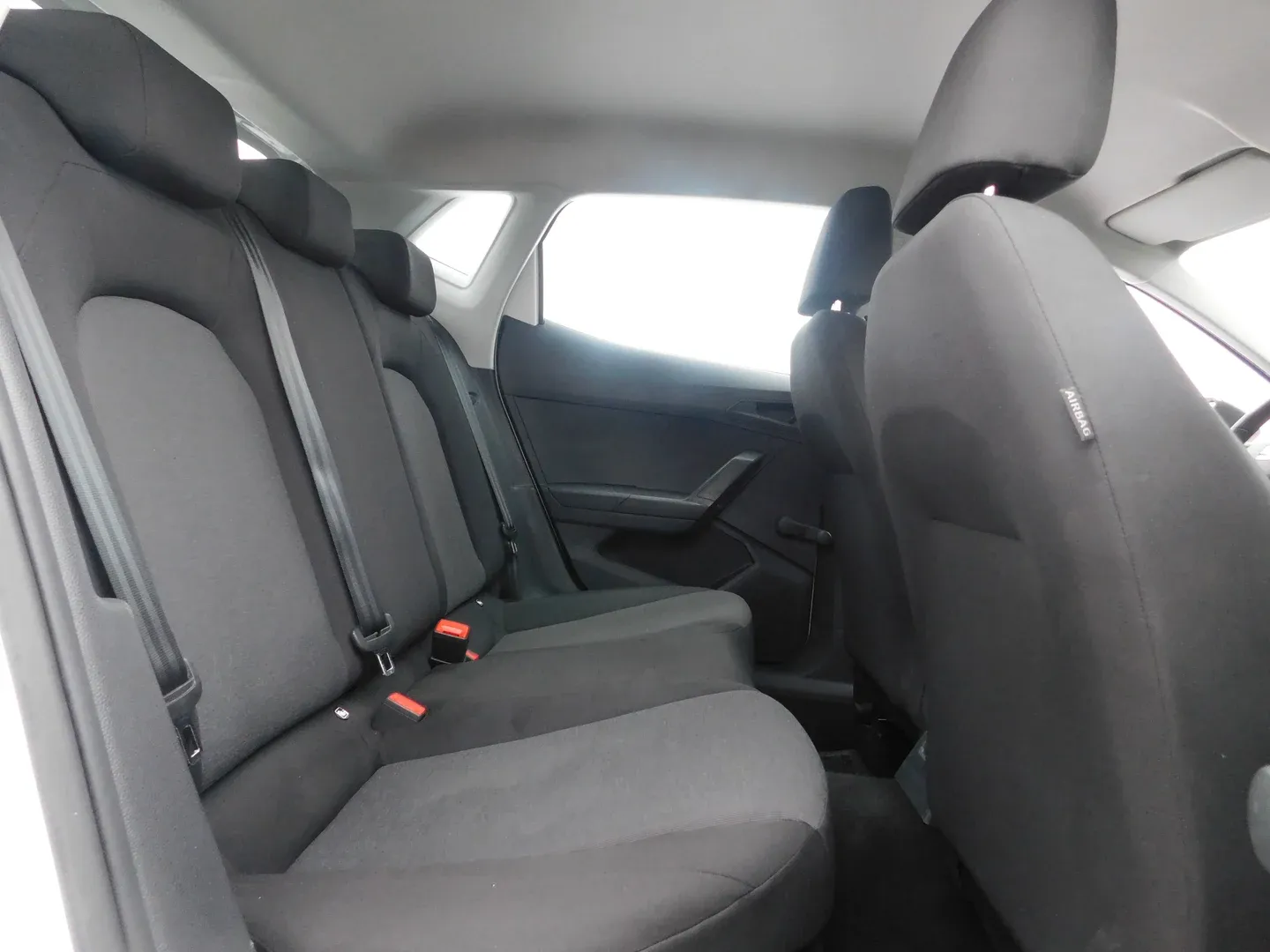 06023 seat ibiza 1.0 mpi 55kw reference - slika 11