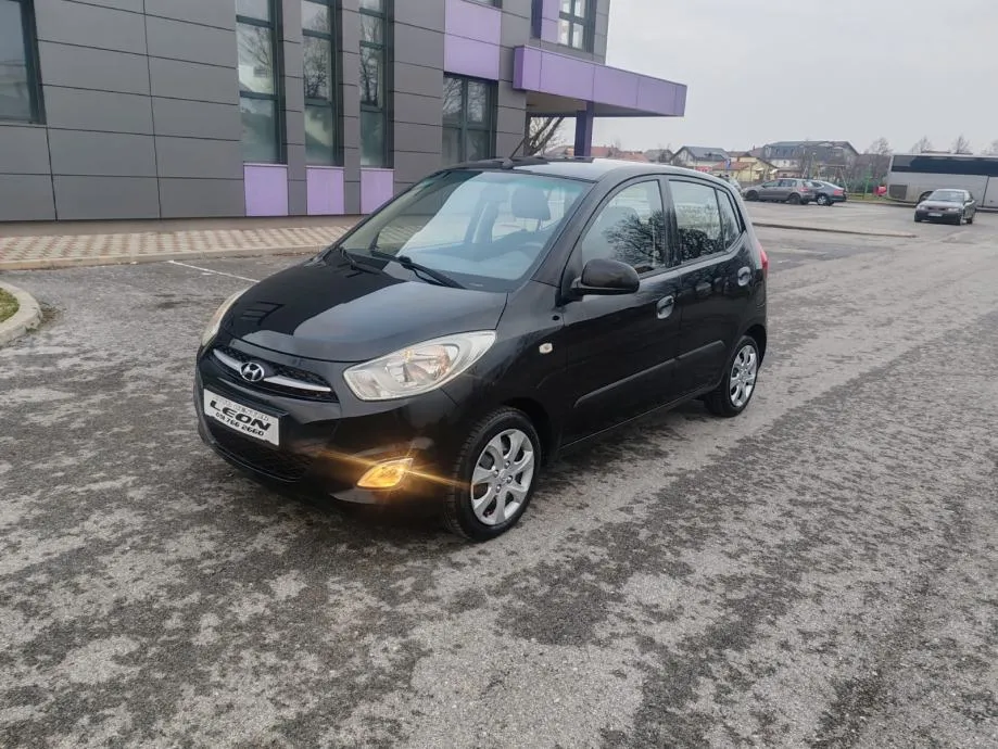 Hyundai i10 1,1 2011GODINA,140 000 KM, KARTICE DO 36 RATA - Slavonski Brod
