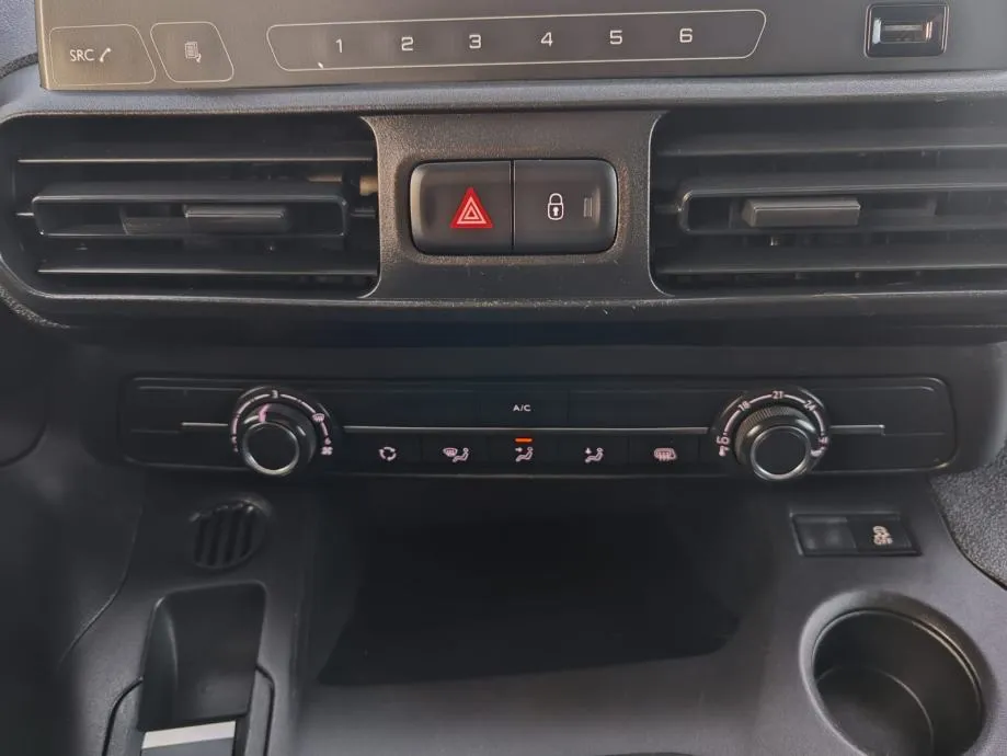 citroen berlingo, 2019 god, 260000km kartice 24/36 rata, 2019 god. - slika 18