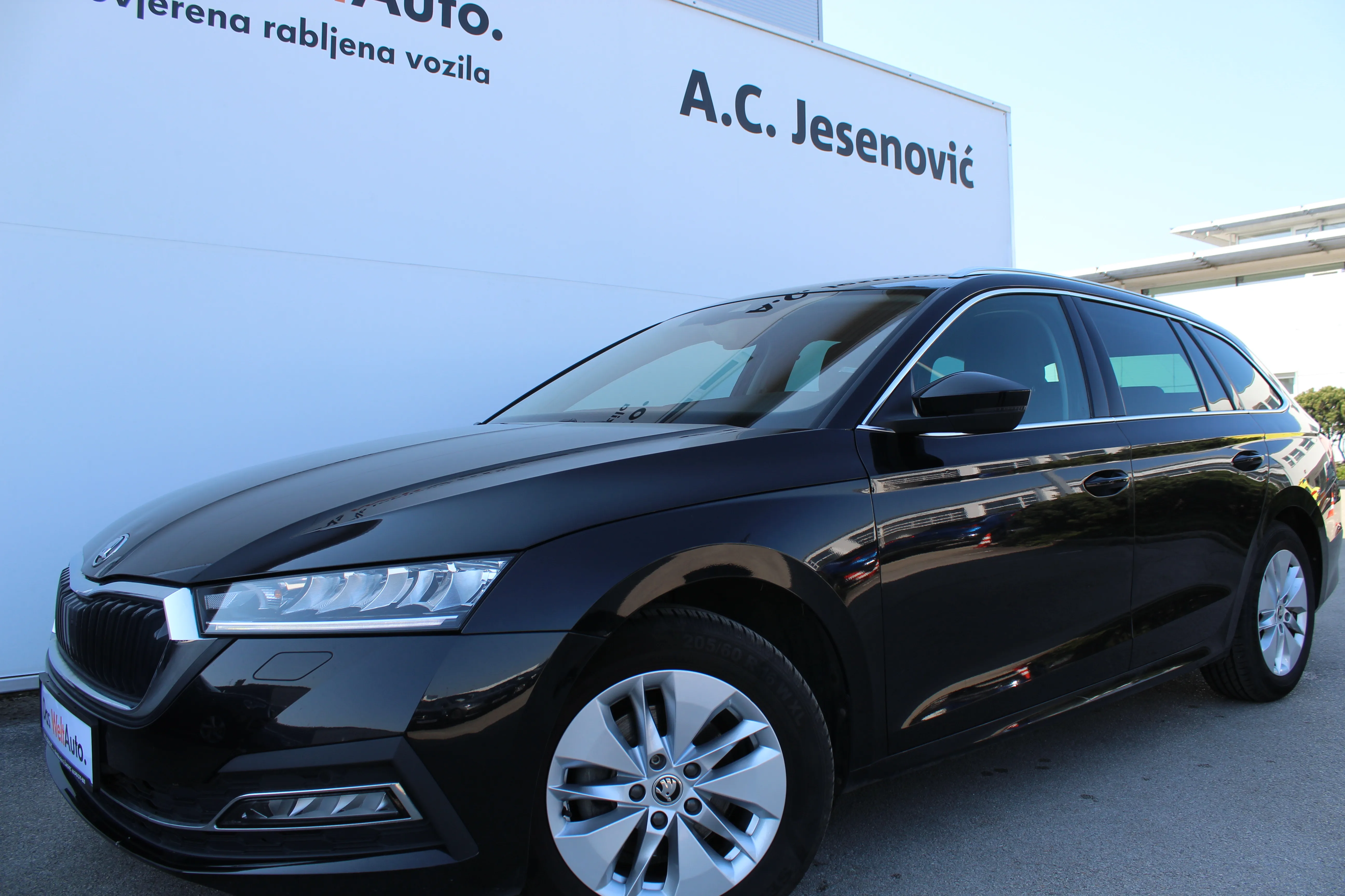 13128 škoda octavia combi ambition 2.0 tdi - slika 7