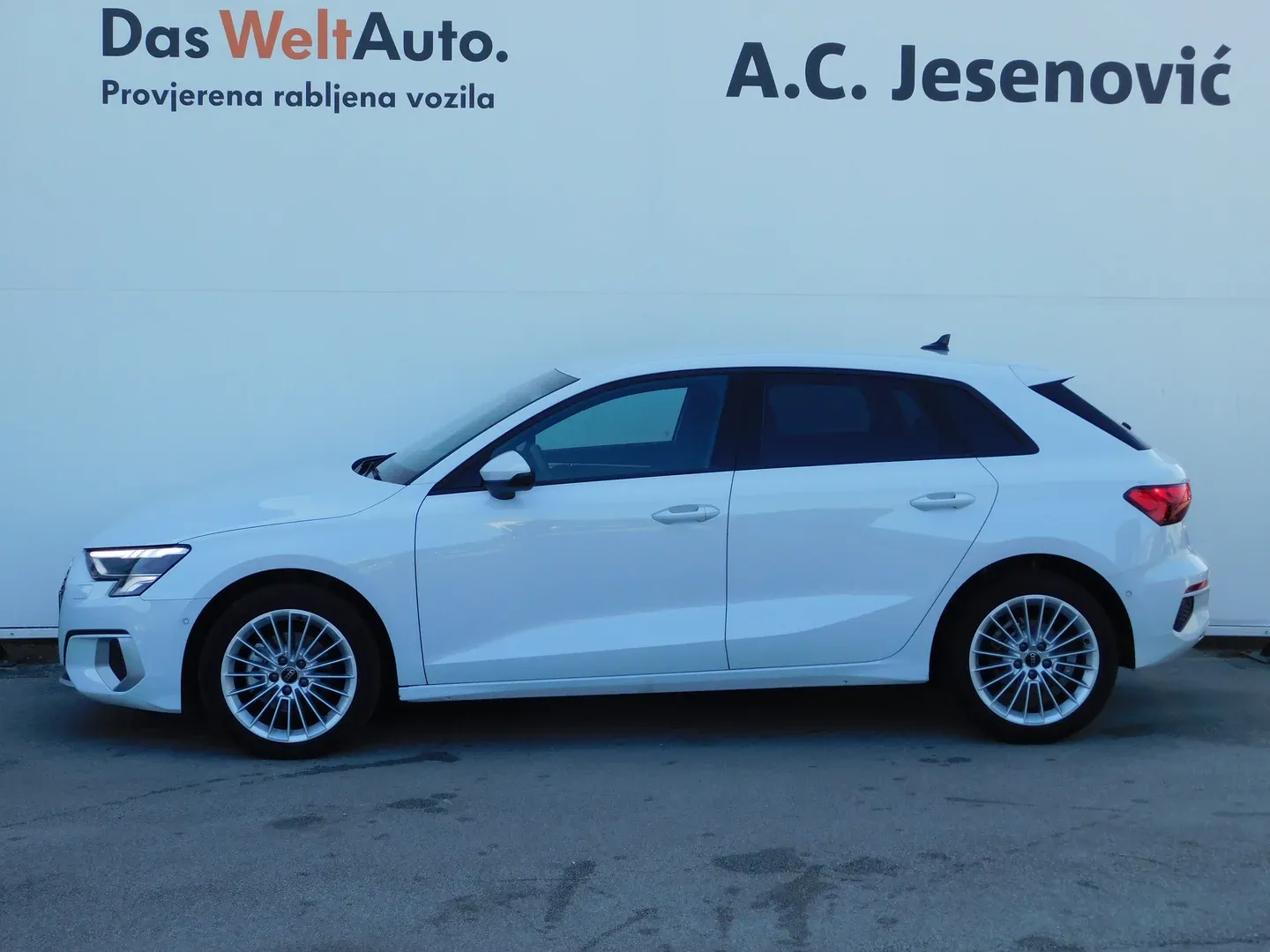 11419 audi a3 sportback sb 30tdi s tr advanced+ - slika 6