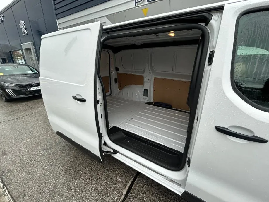 peugeot expert furgon l2 bluehdi 145 - 2025 - 6.200 km - registriran! - slika 19