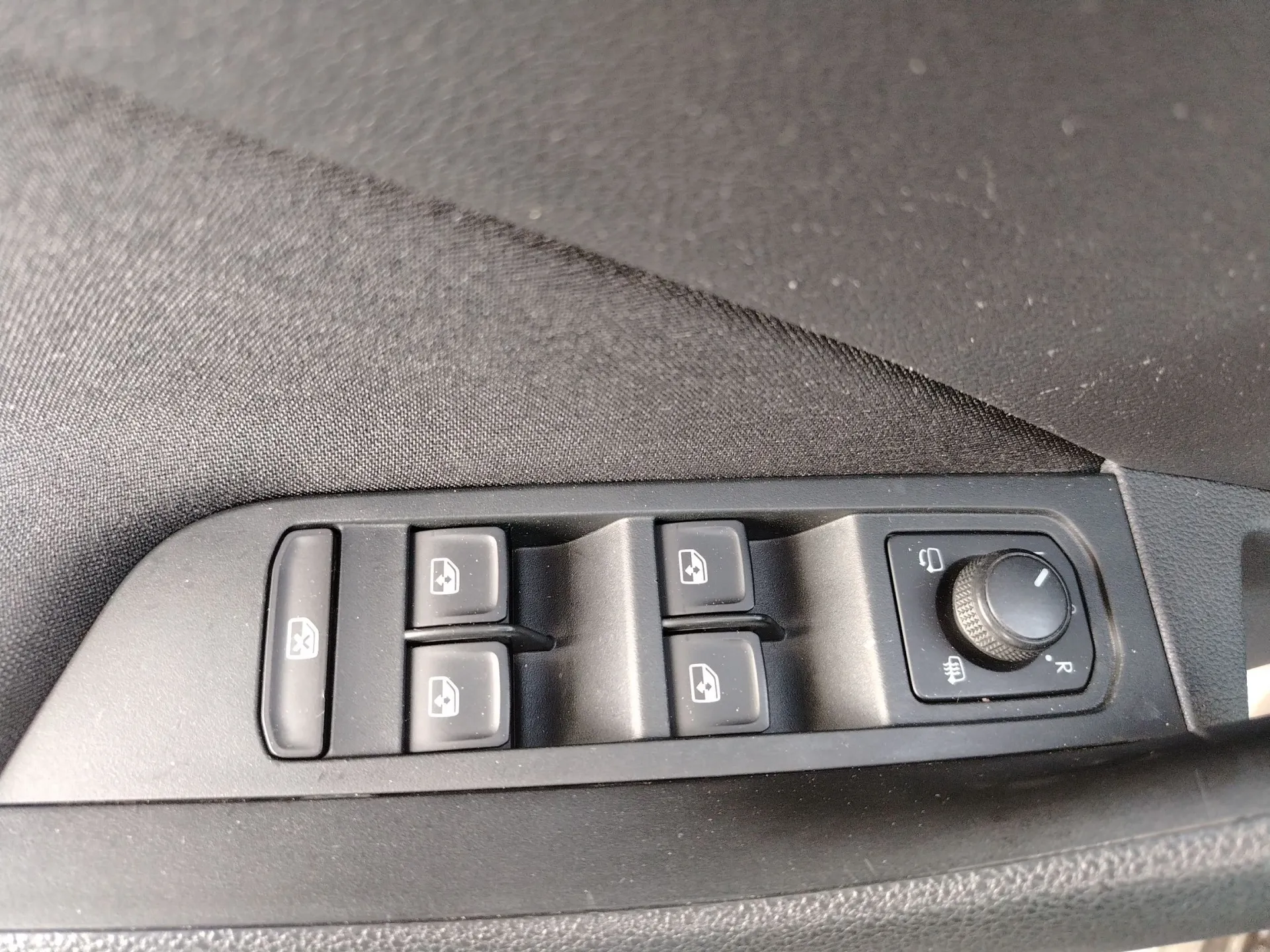 škoda kamiq 1.6 tdi dsg style - slika 20