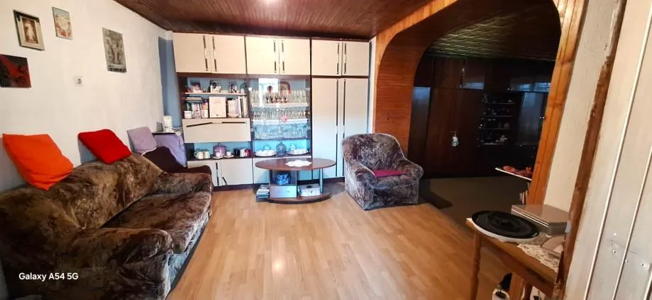 kuća: baranja, batina, 120m2, na velikoj parceli površine 5700m2 - slika 8