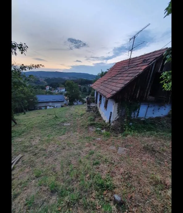 Građevinsko zemljište, Zagreb (Mikulići), 677 m2, građevinska dozvola