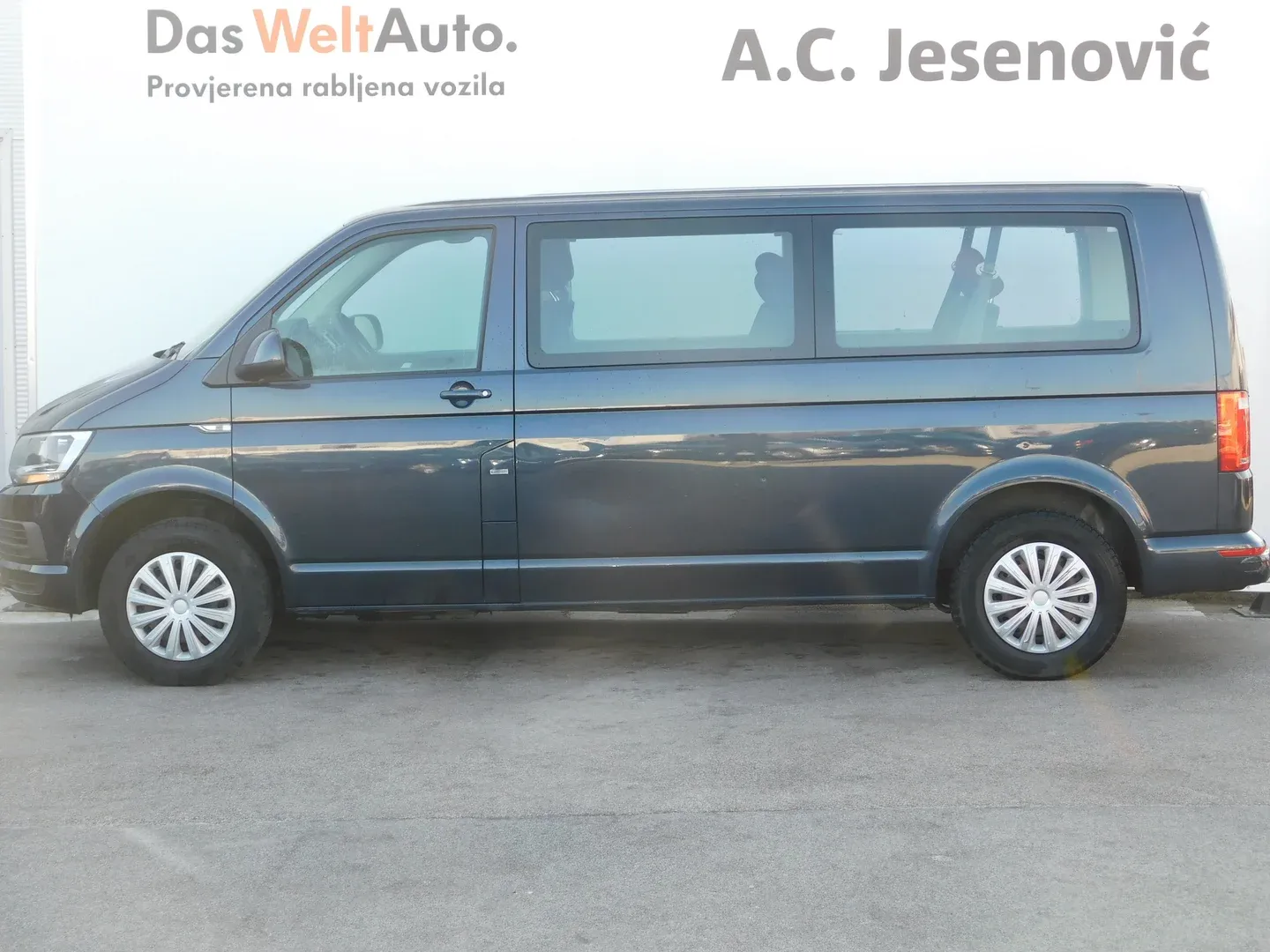 05936 vw caravelle comfortline 2.0 tdi - slika 6