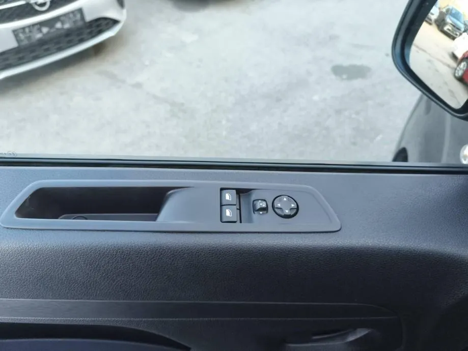 opel vivaro combi l 8+1 2.0 d aut. 130kw - 7 godina garancije! - slika 13