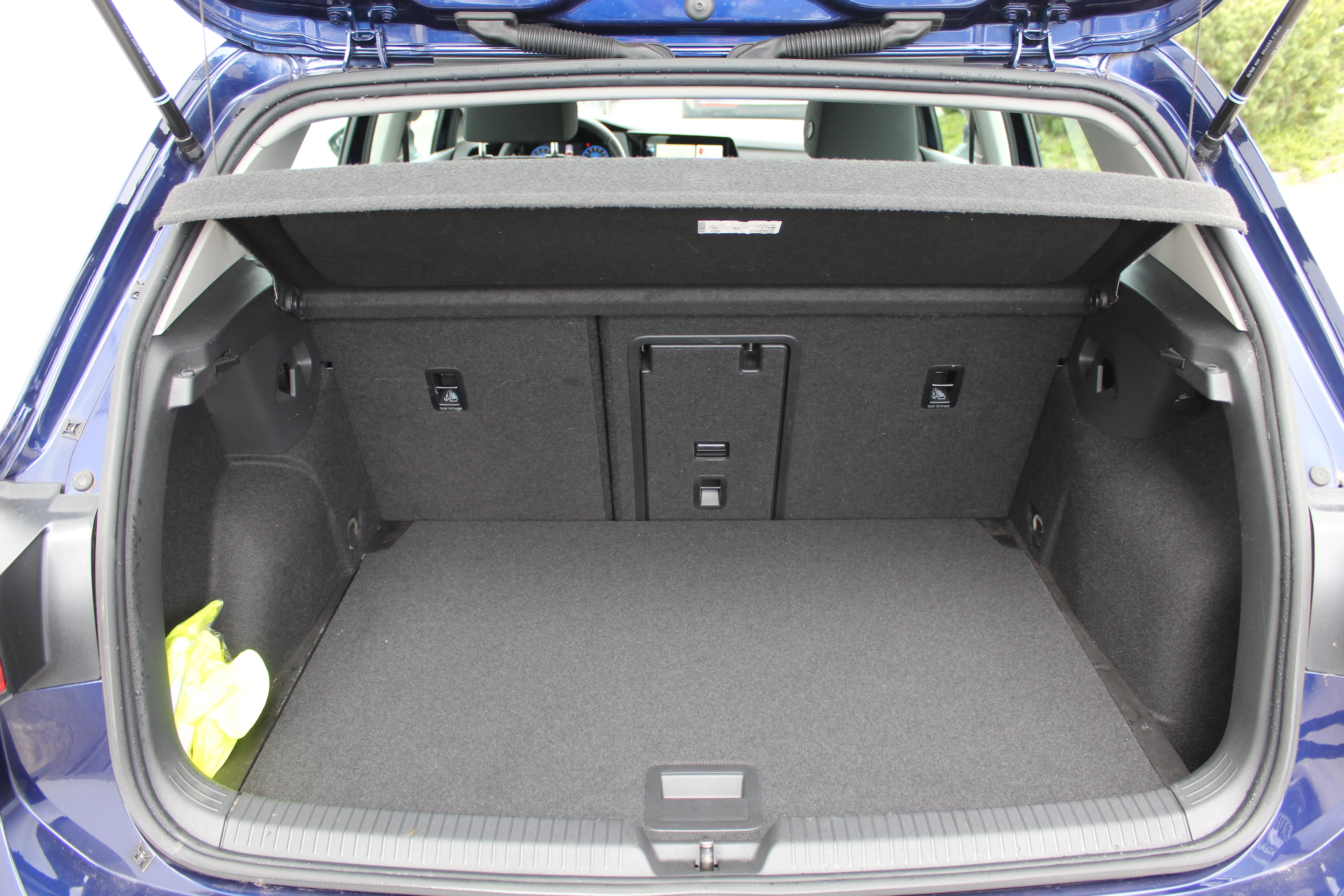 13154 volkswagen golf 1.0 tsi life - slika 16