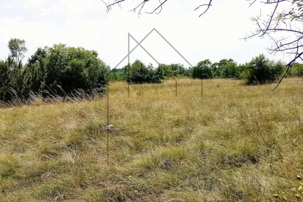 labin, kompleks građevinskog i poljoprivrednog zemljišta 8180 m² - slika 2