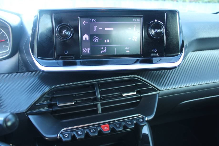 peugeot 208 1.5 hdi - slika 17