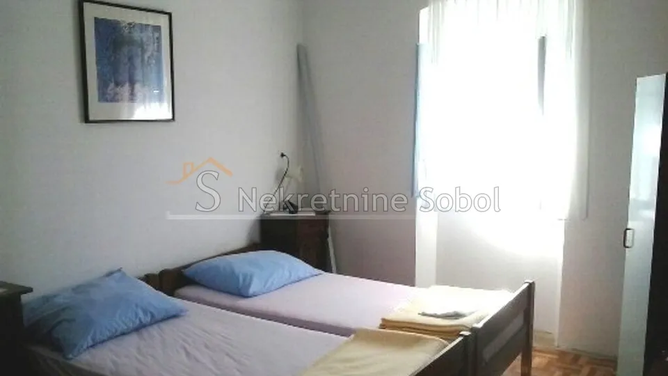 unije - kuća, 240 m2 prodaja - slika 8