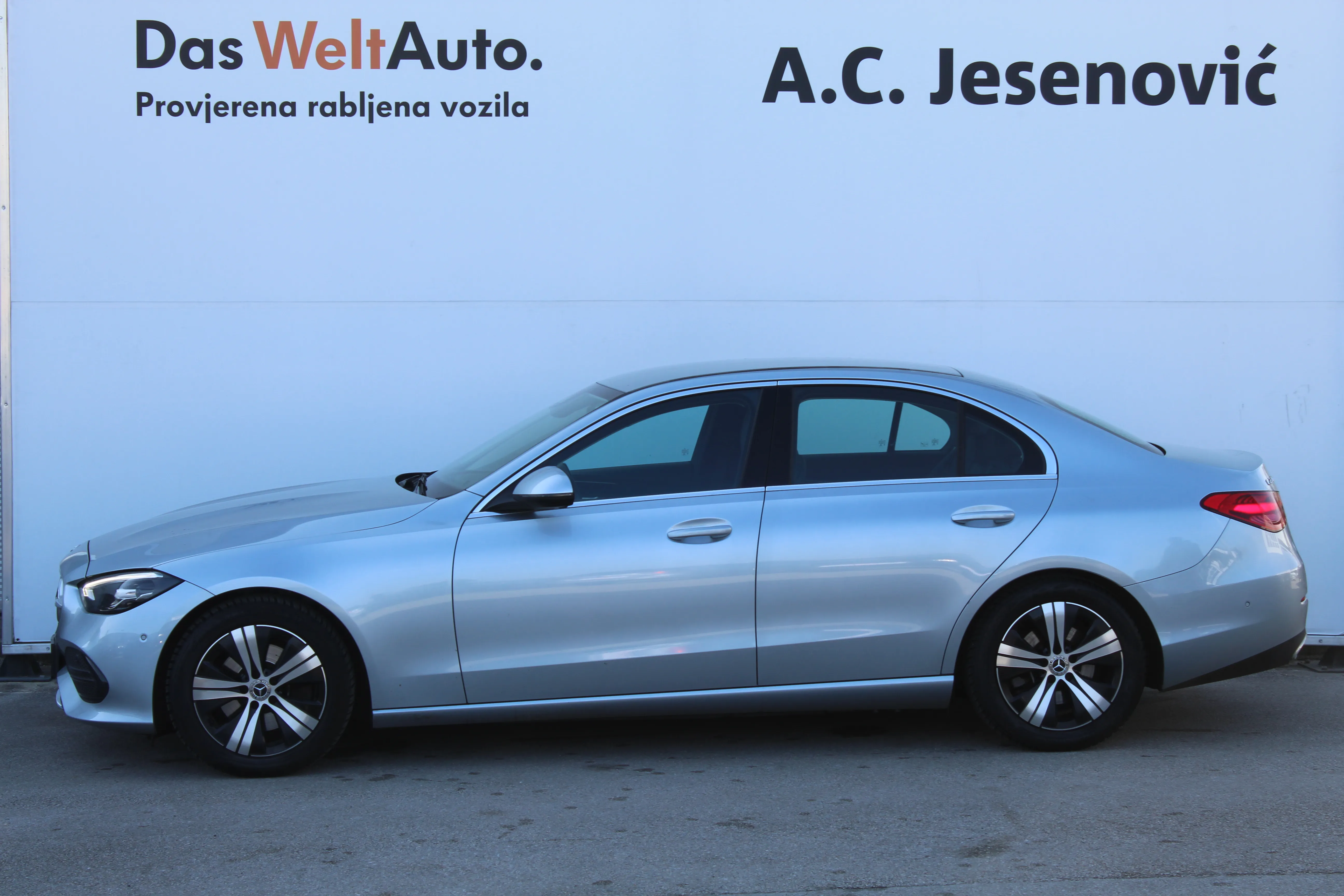 13123 mercedes-benz c 220 d avantgarde aut. - slika 6