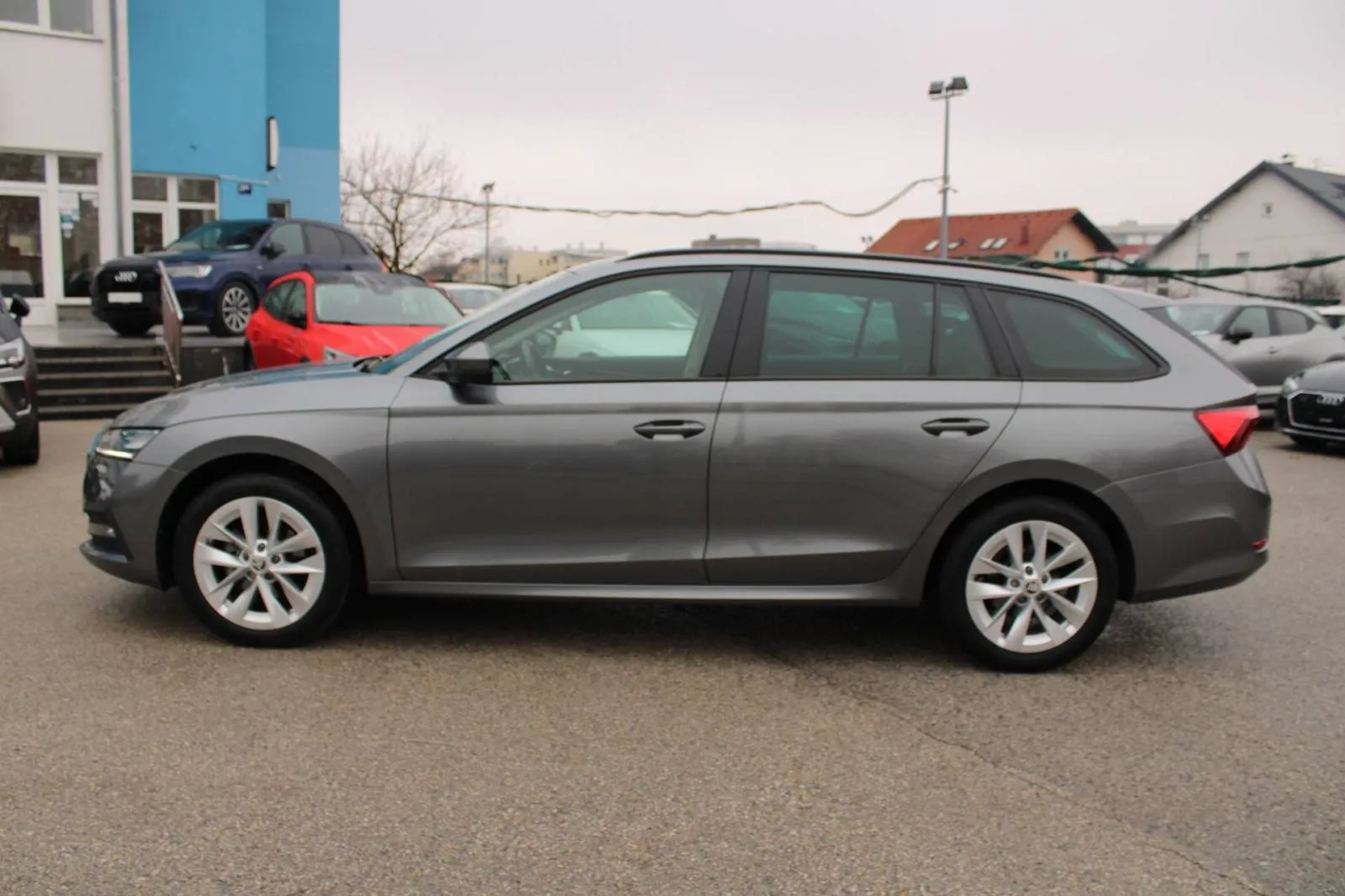 škoda octavia combi 2.0 tdi dsg 150ks *led, navigacija* - slika 8