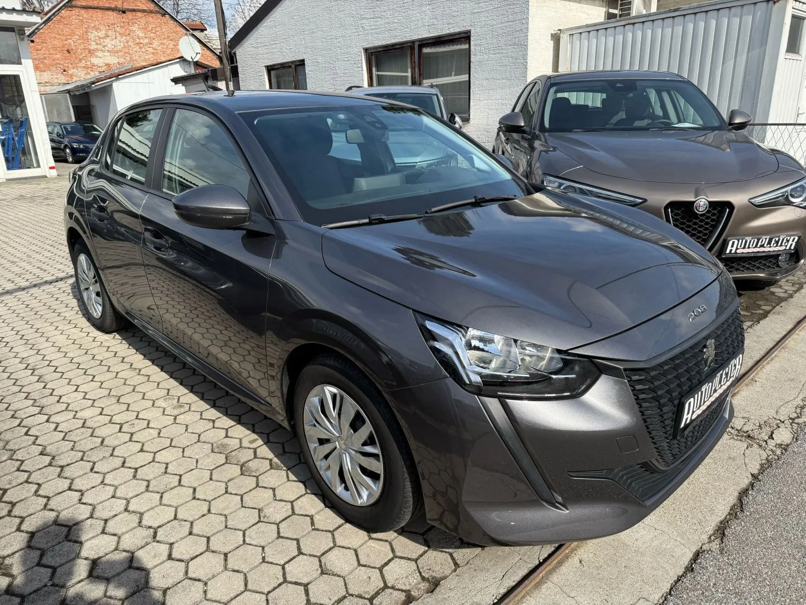 peugeot 208 1,2 puretech, navi, tempomat, 4x garancija!!! - slika 13