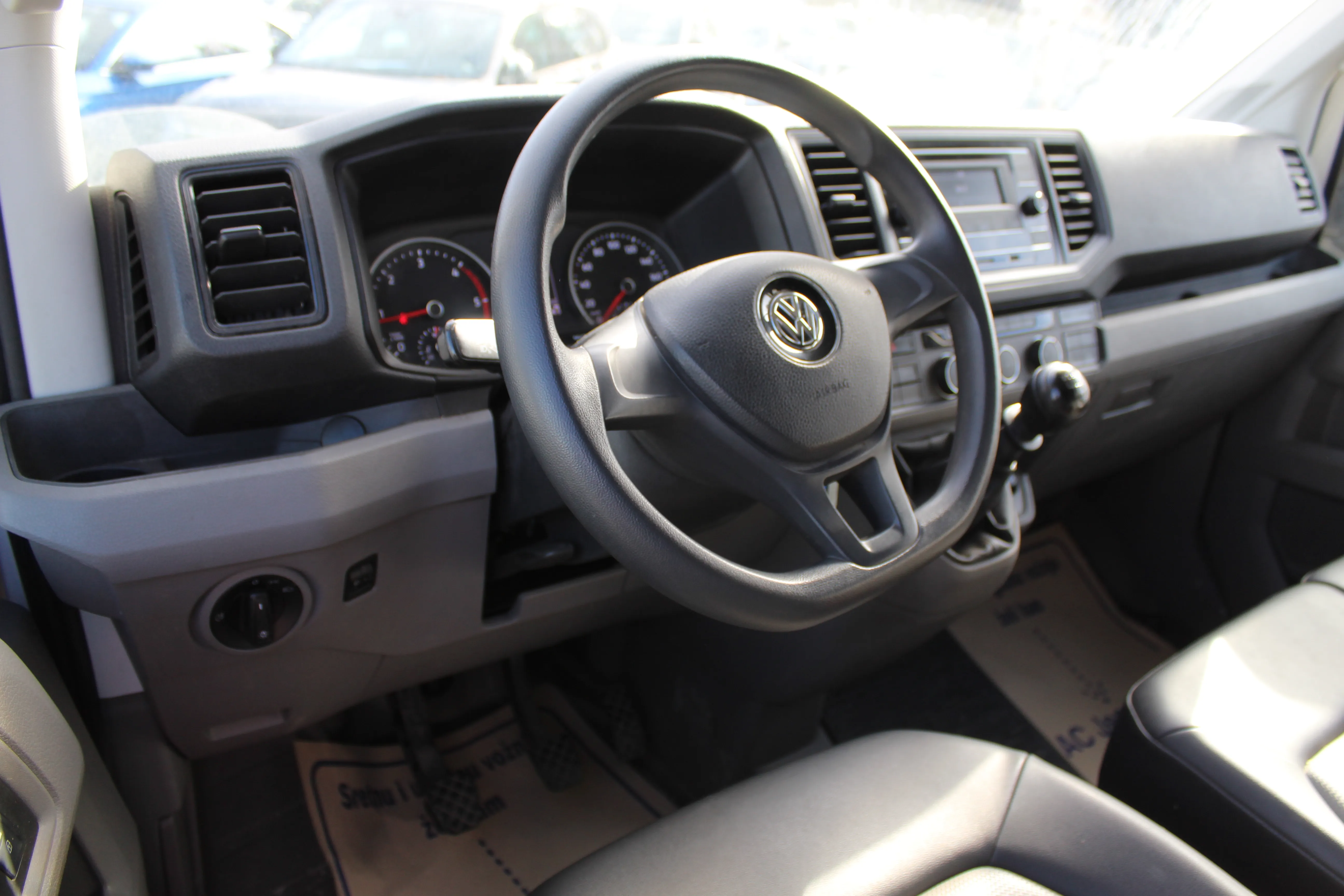 13079 vw crafter 35 - slika 10