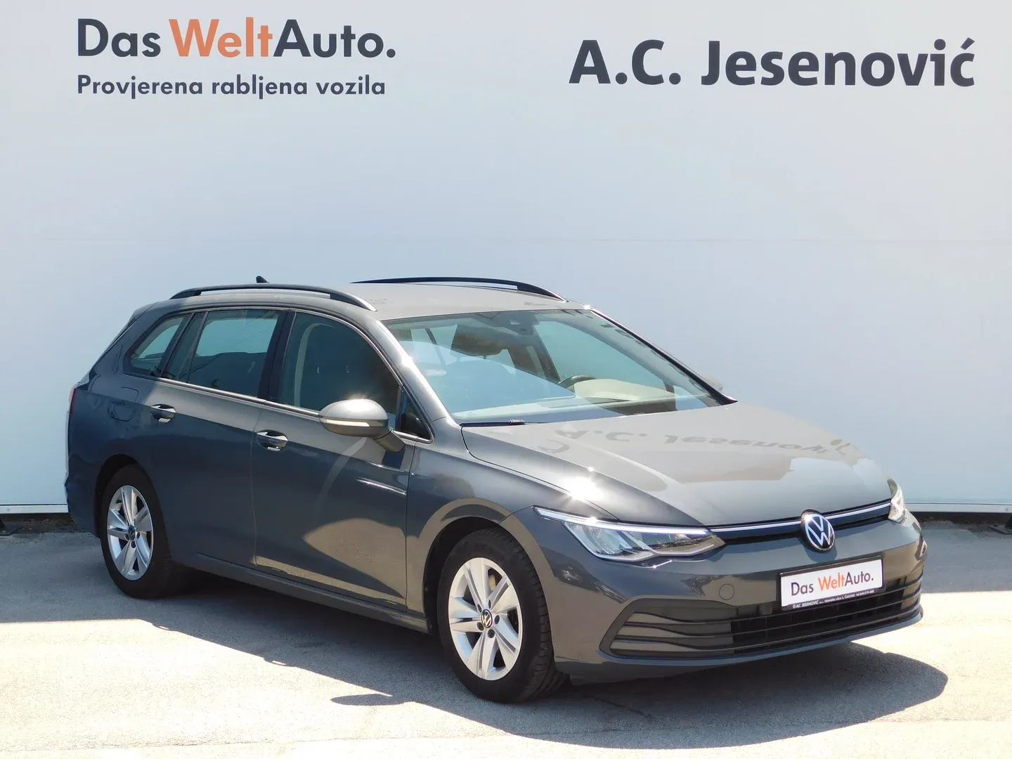 12352 volkswagen golf variant 2.0 tdi dsg life - slika 3