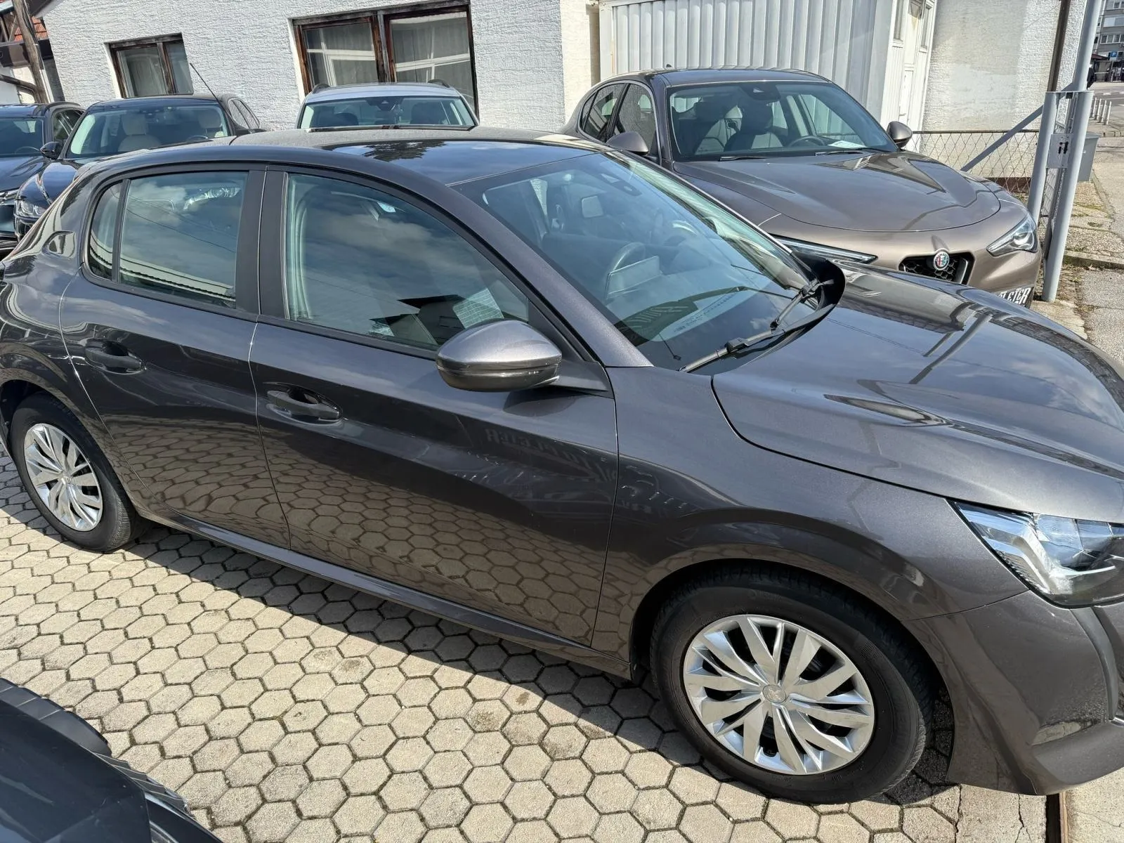 peugeot 208 1,2 puretech, navi, tempomat, 4x garancija!!! - slika 12