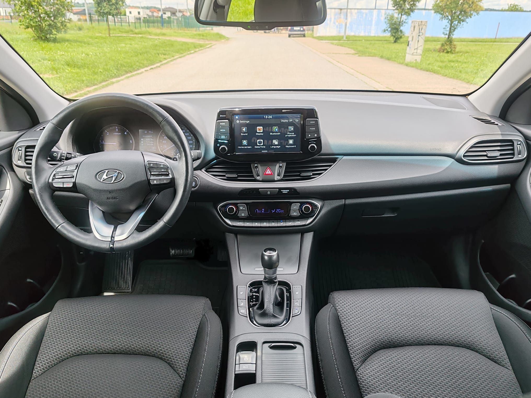 hyundai i30 1.6 crdi automatik, 67000 km . 2018 g - slika 12