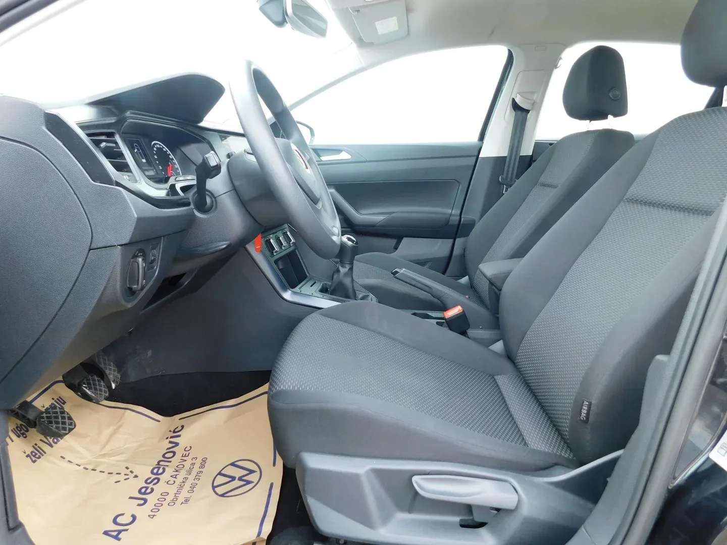 10655 volkswagen polo trendline - slika 7