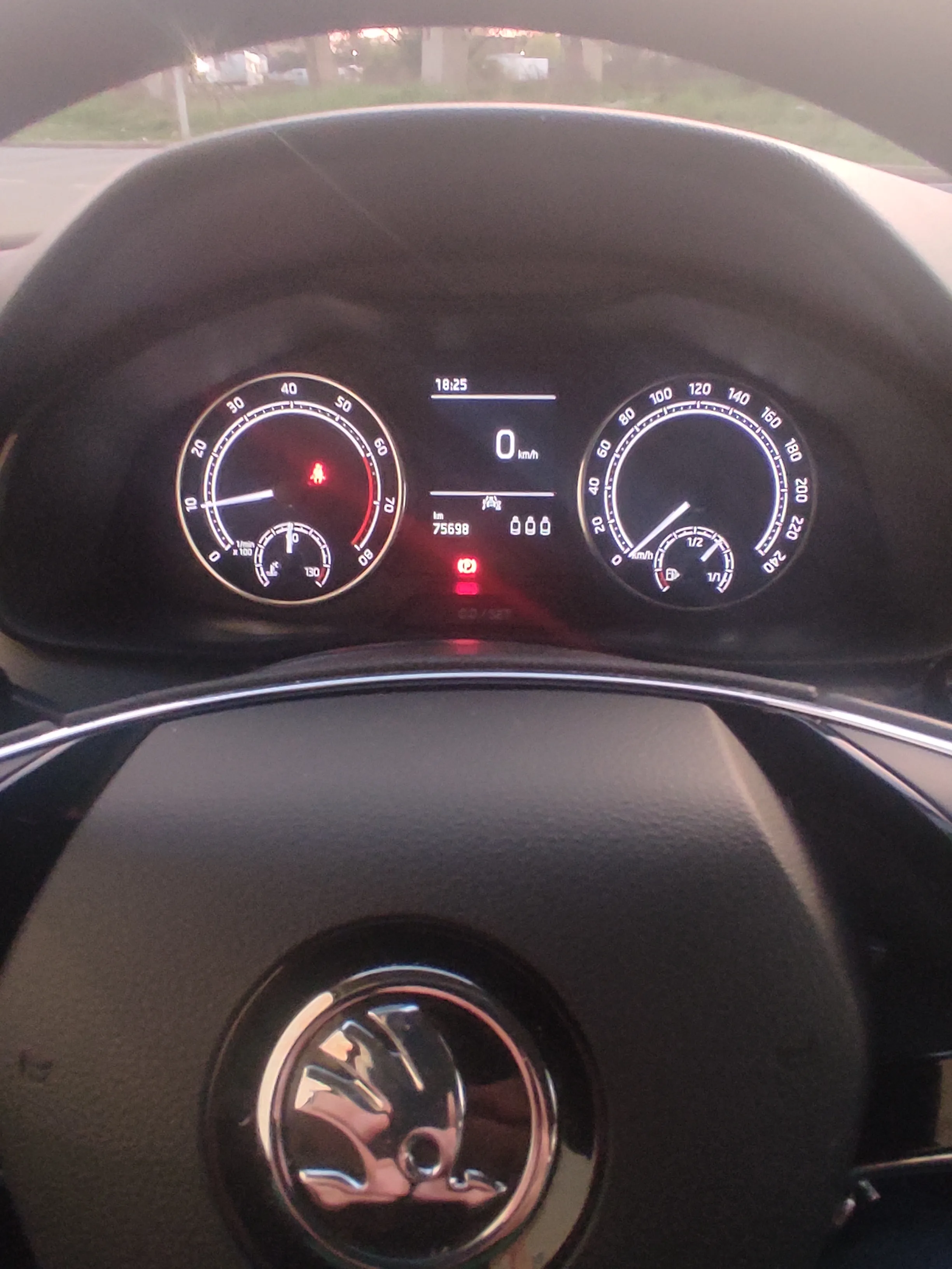 škoda kamiq 1.0 tsi - slika 10