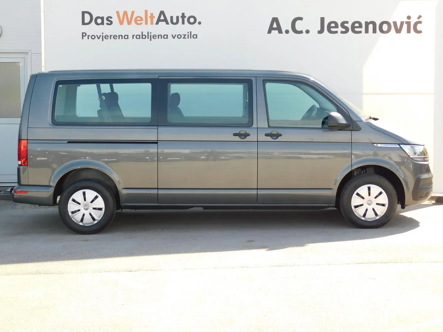 11020 vw caravelle trendline 2.0 tdi - slika 4
