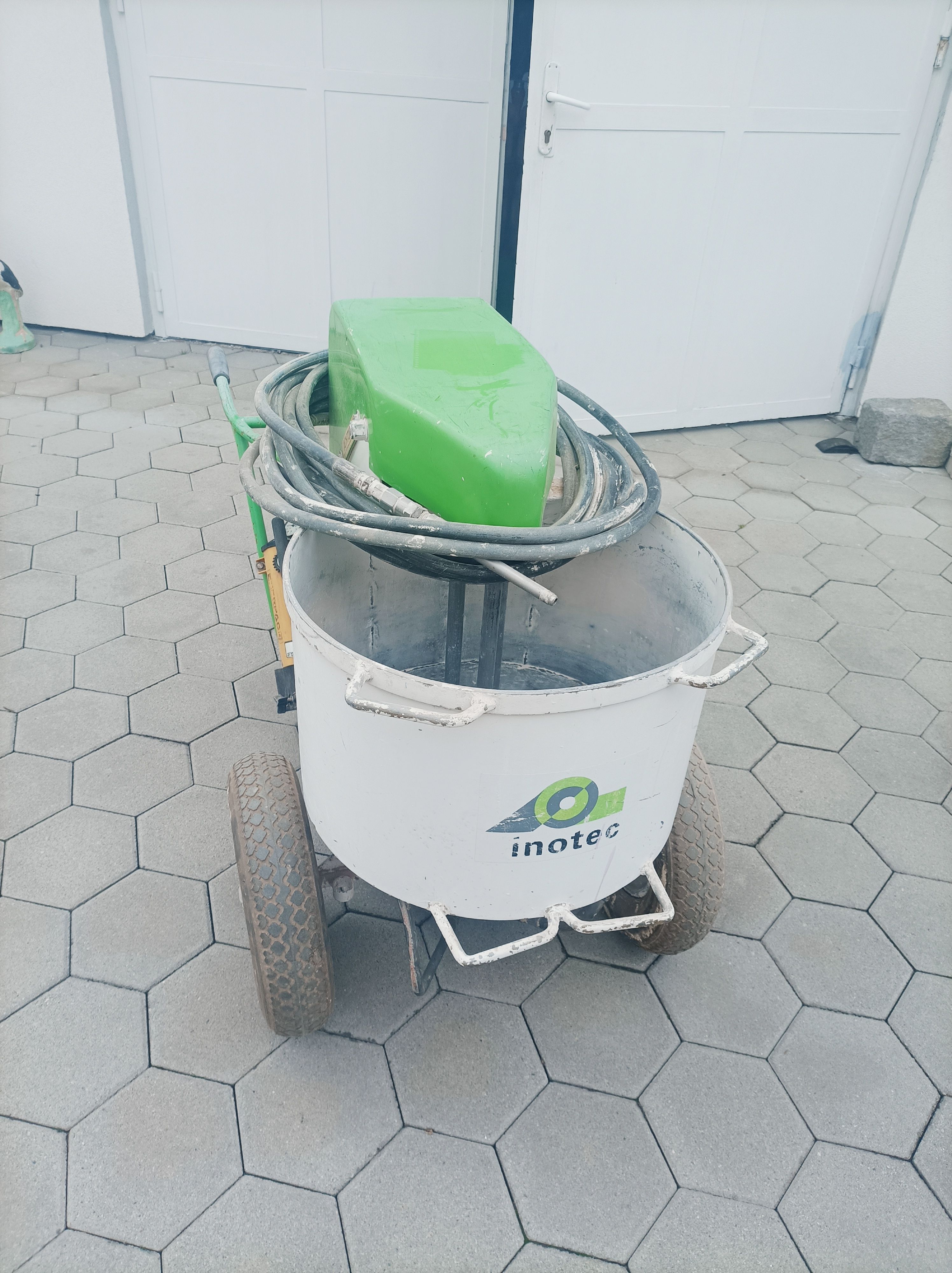 stroj za gletanje graco inotec xxl - slika 3