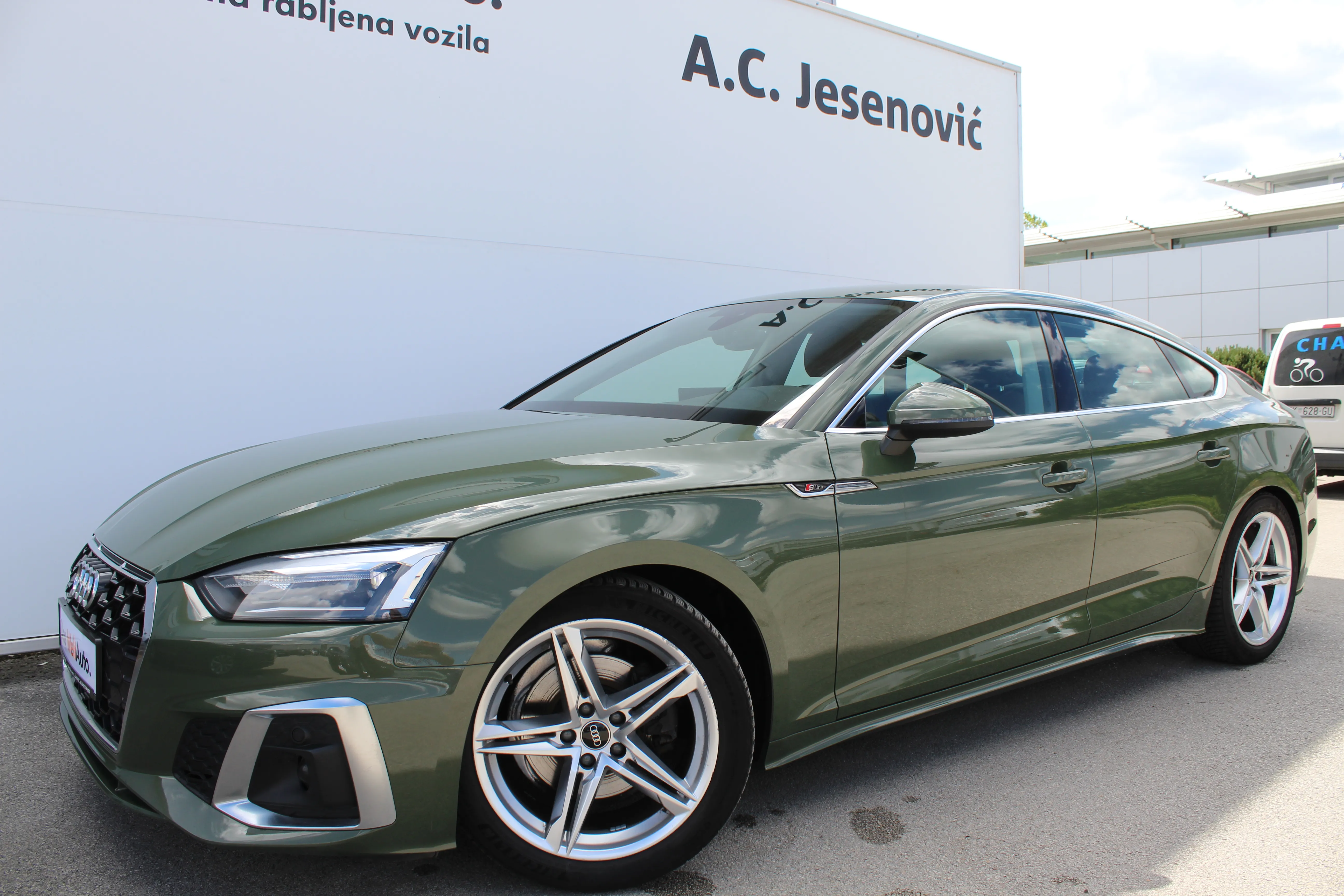 13219 audi a5 sb 35tdi s tr s line - slika 7