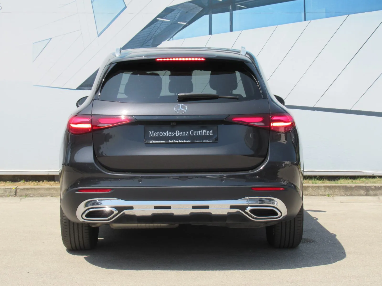 mercedes-benz glc 220 d 4matic avantgarde advanced plus - slika 16