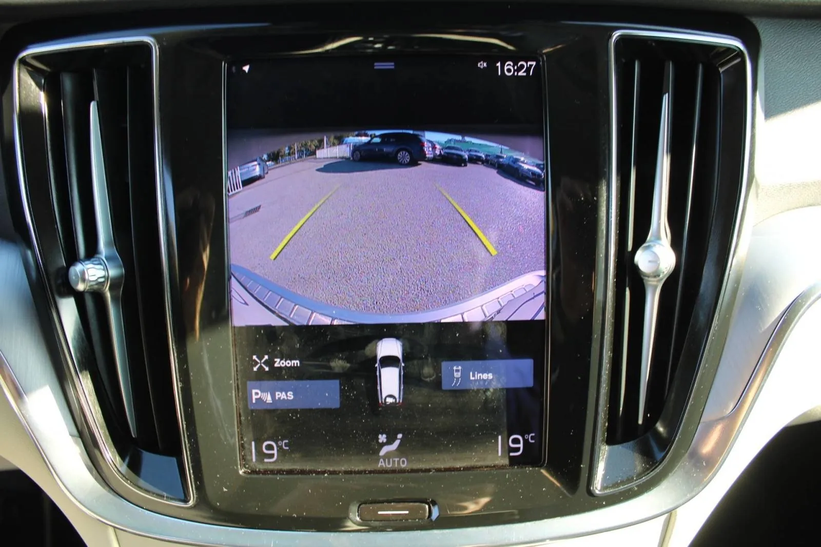 volvo v60 t6 awd recharge inscription *led, navigacija, kamera* - slika 19