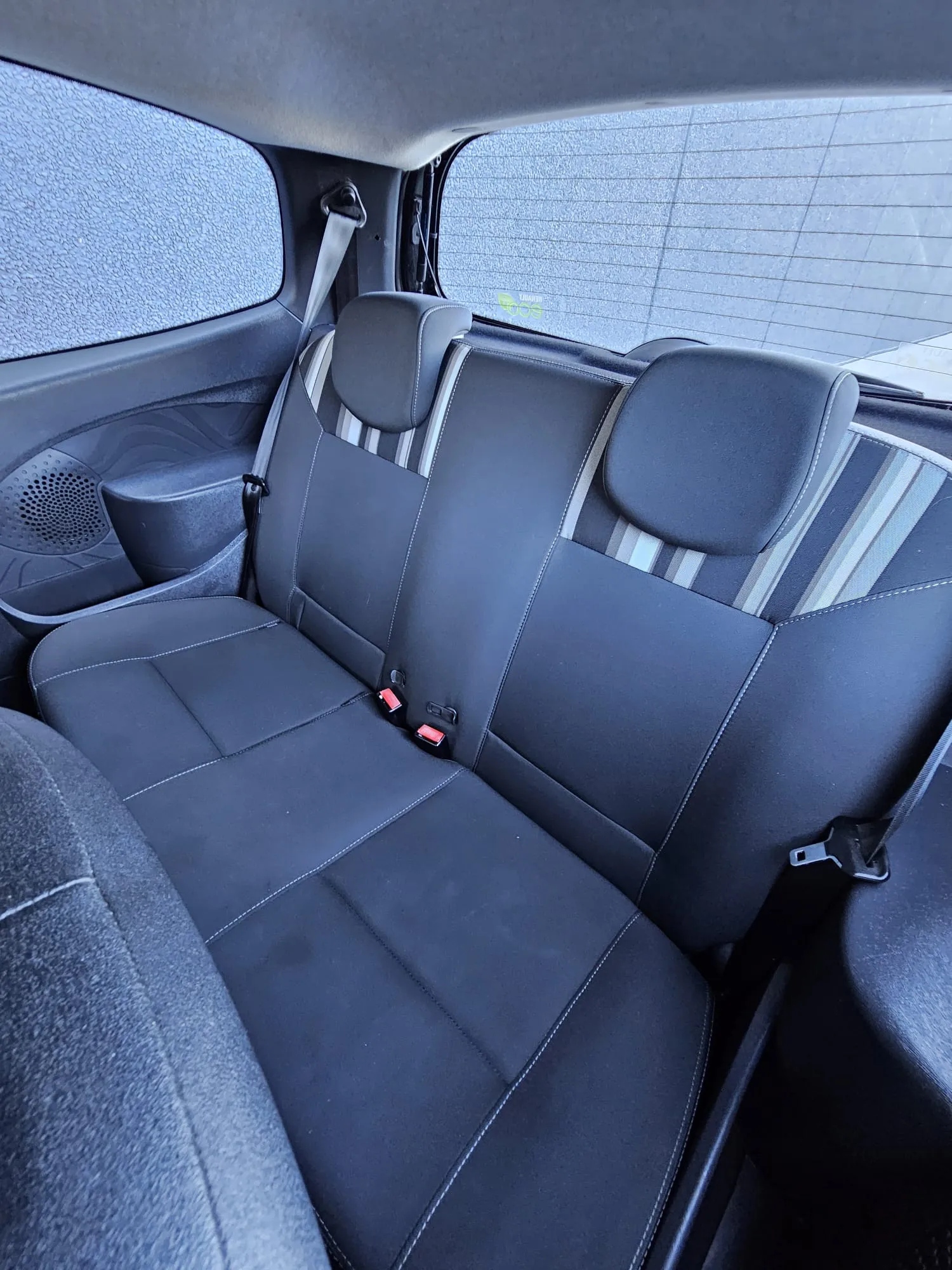 renault twingo 1,2 16v lev 2013. g 147000 - slika 11